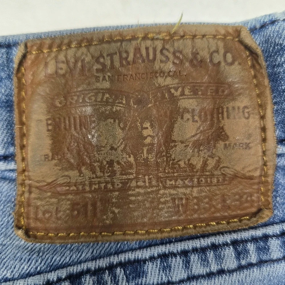 Levis 511 Slim Fit Jeans Mens 33x34 Light Wash Blue Denim Beach Boho Hipster Y2K
